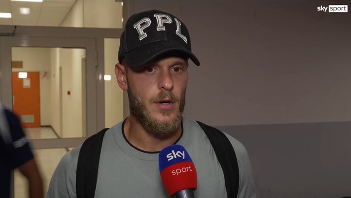 cfB, 受了天空体, Title